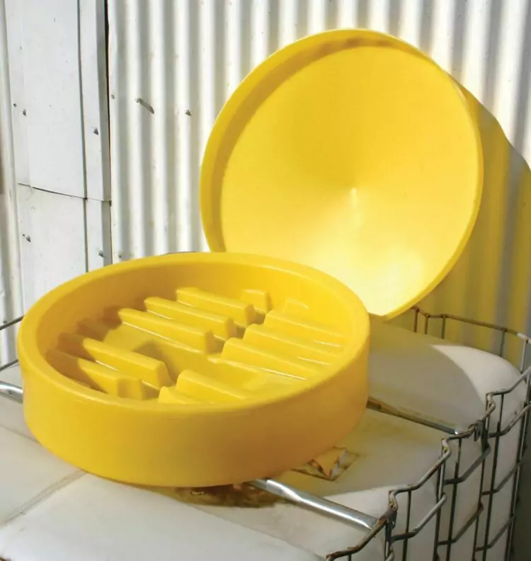 IBC Funnel with lid and debris strainer